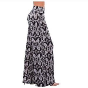Black & White High-Waisted Wide-Leg Palazzo Pants -NEW-SMALL/MEDIUM